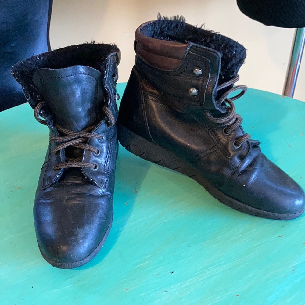 Barbo Canadian ladies Leather boots